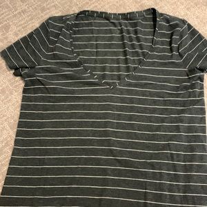 Lulu v neck shirt